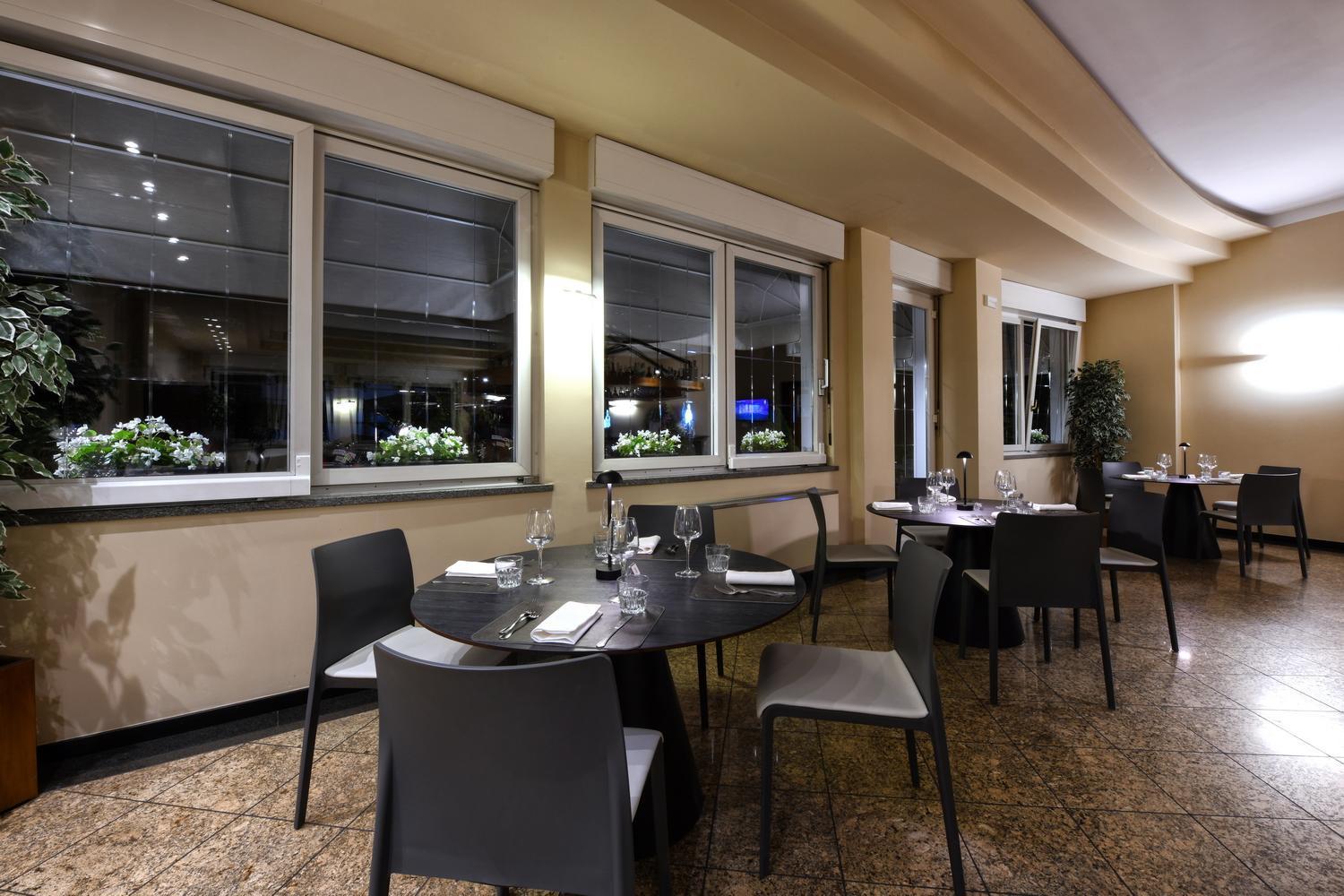 Hotel Internazionale Domodossola Exterior photo