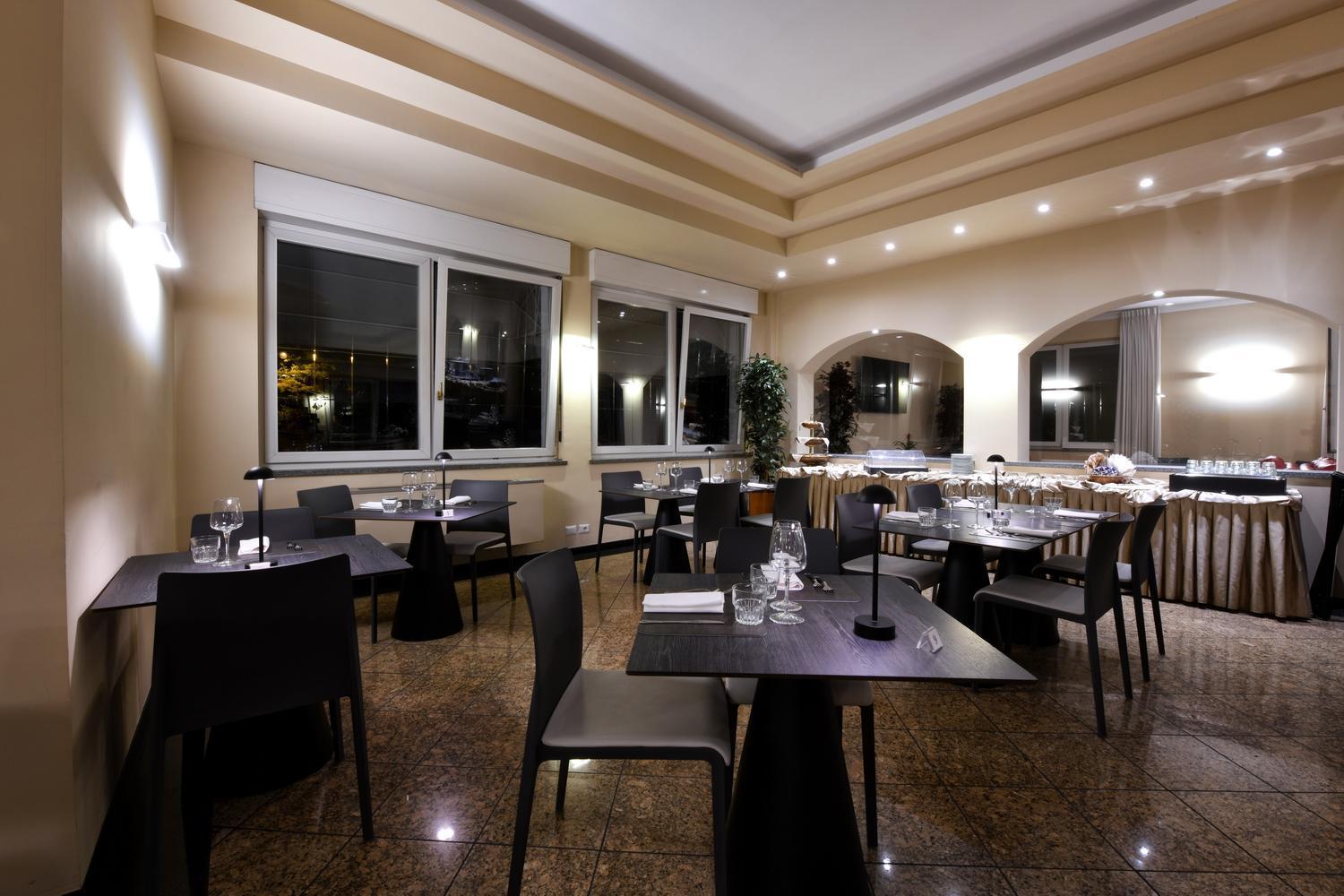 Hotel Internazionale Domodossola Exterior photo