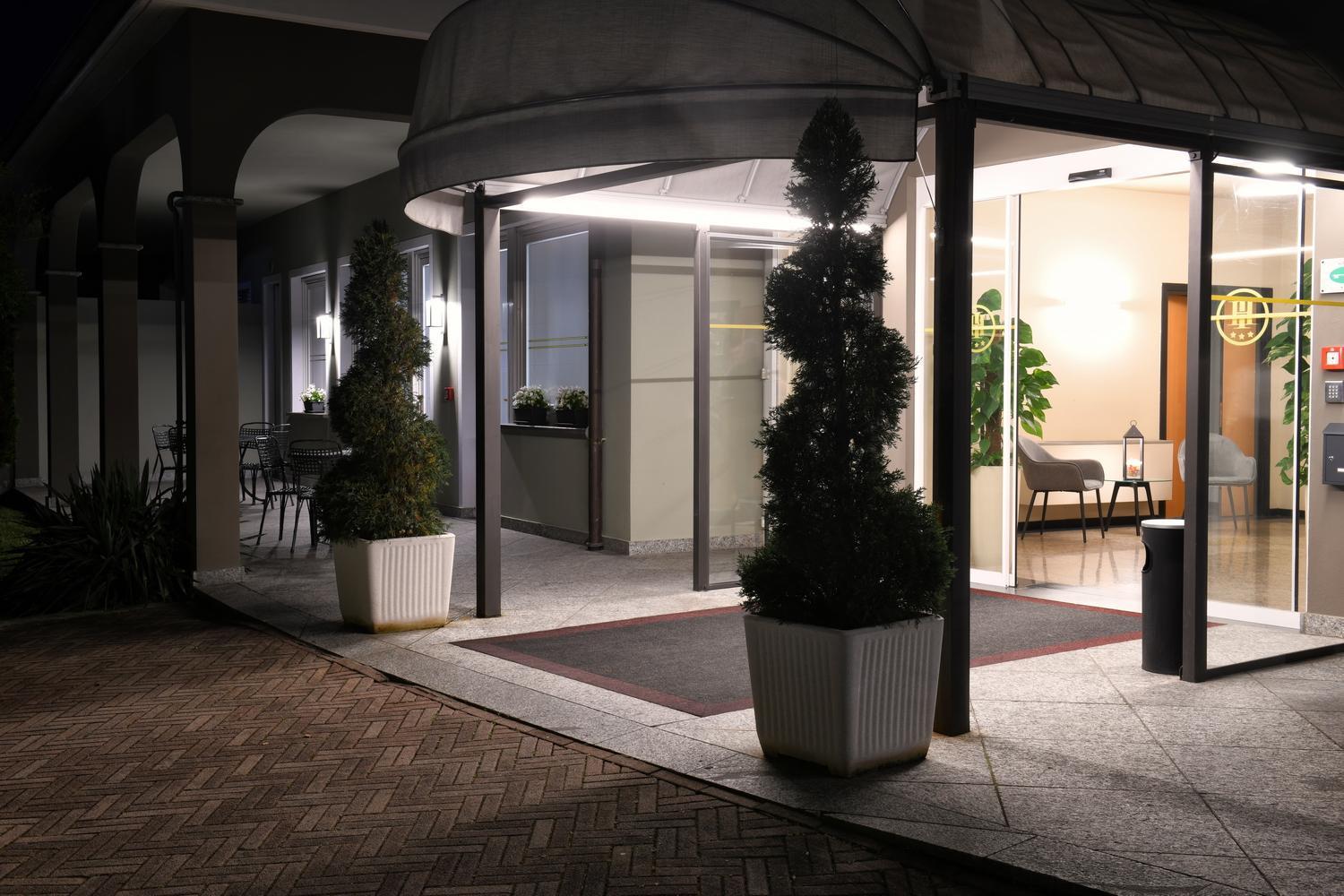 Hotel Internazionale Domodossola Exterior photo